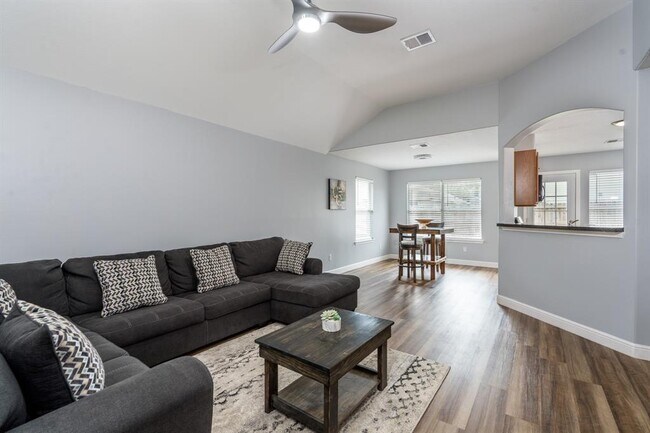 Building Photo - 15331 Brock Creek Way