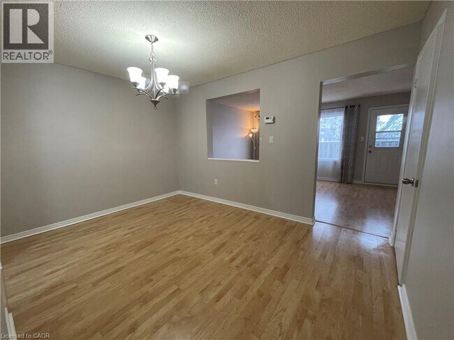 Building Photo - 10 Angus Rd