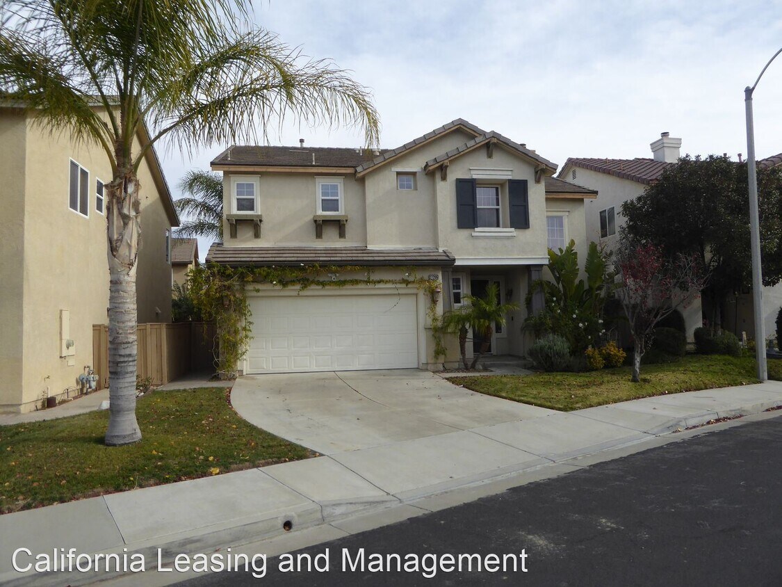 3 br, 2.5 bath House 27206 Fieldwood Court House for Rent in Canyon