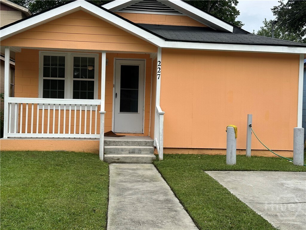 Foto principal - 227 Fell St