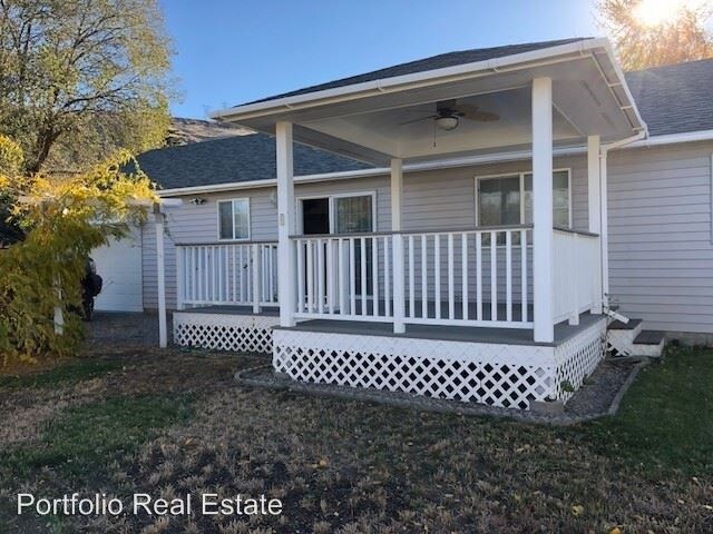 Building Photo - 3 br, 1 bath House - 415 Weil Pl