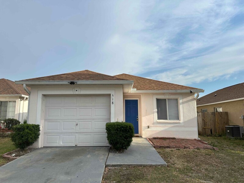 Foto principal - 518 Scarlet Maple Ct