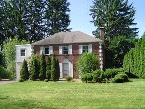 Building Photo - 24 Sargent Rd
