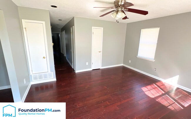 Foto del edificio - 1375 Adelaide St