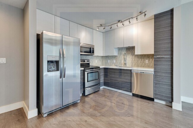 Foto del edificio - 604 N Bluff Dr