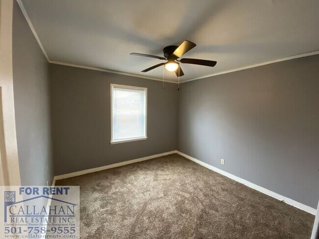 Building Photo - Remodeled duplex in Park Hill