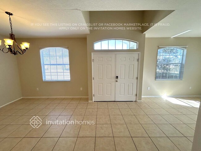 Building Photo - 6530 Evergreen Park Dr