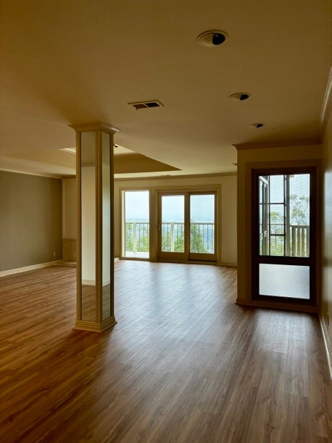 Building Photo - 477 Crestmont Dr