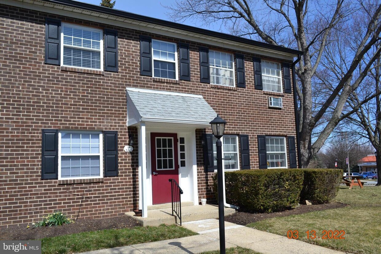 Primary Photo - 4701 Pennell Rd