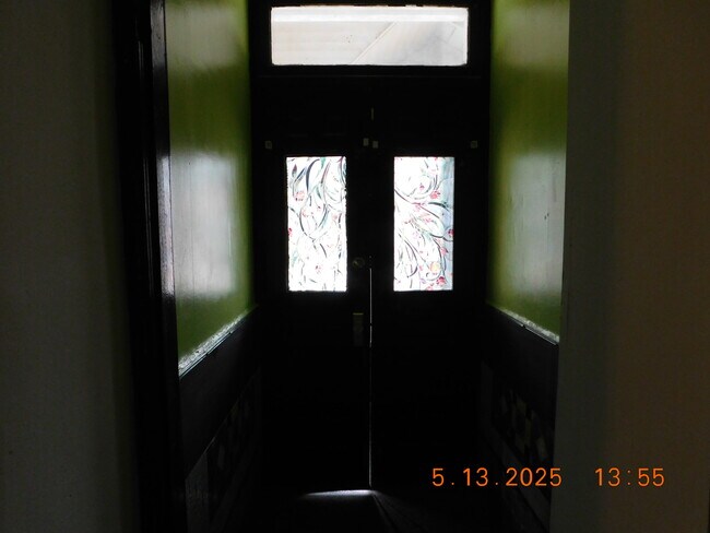 Foto del edificio - 445 N 53rd St