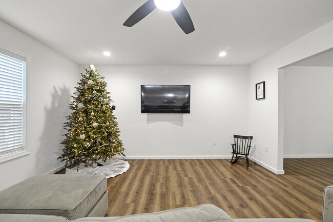 Foto del edificio - 100 Cilento Dr