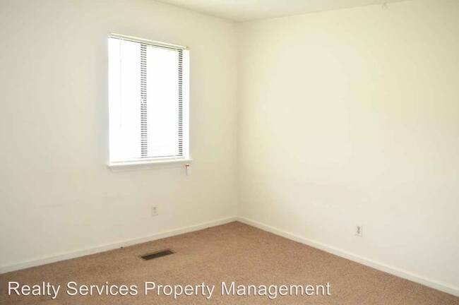 Foto del edificio - 2 br, 1 bath House - 74 Country Place Lane