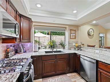 Building Photo - 7753 Warwick Ct