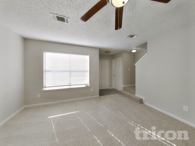 Foto del edificio - 7740 Sign St