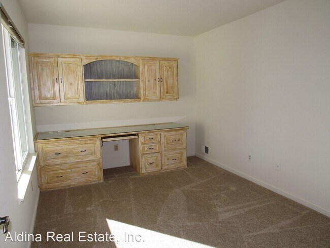 Building Photo - 2 br, 2 bath House - 458 Cloudview Dr.