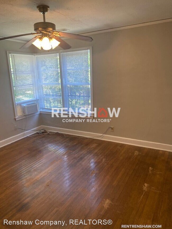 Foto del edificio - 1 br, 1 bath House - 2388 Forest Ave