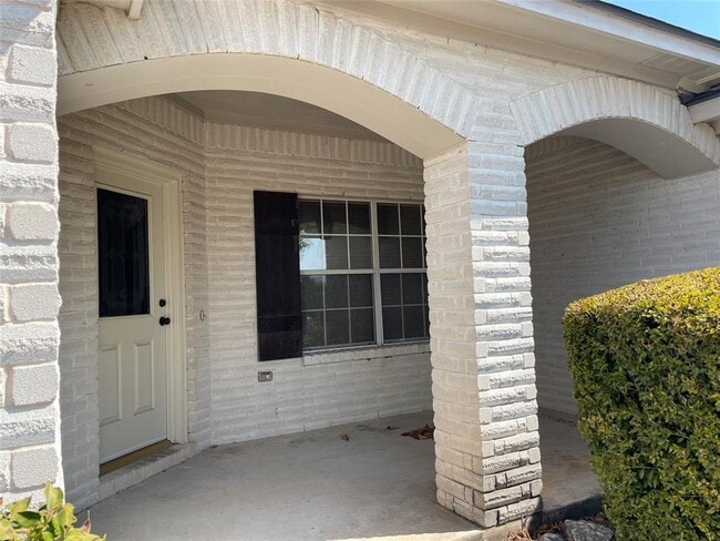 Building Photo - 1506 Amarylis Dr