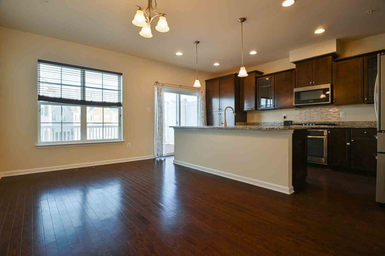 5204 Forest Pines Dr Unit 1, Upper Marlboro, MD 20772 Condo for Rent