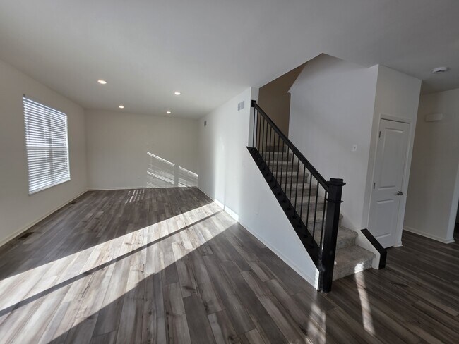 Foto del edificio - 1811 E 111th Pl