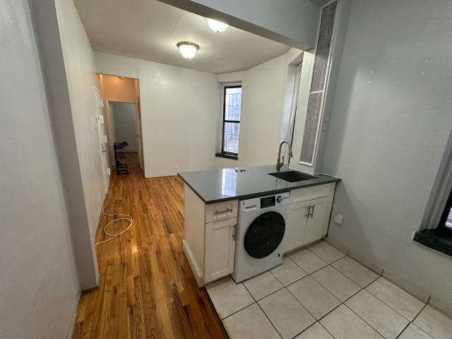 Foto del edificio - 3 bedroom in NEW YORK NY 10128