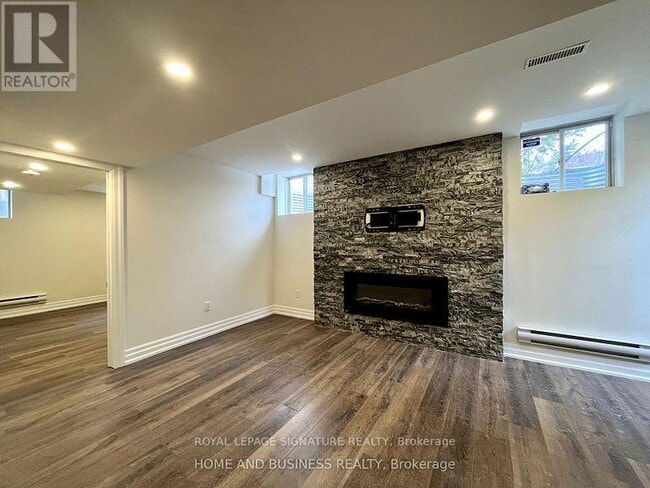 Building Photo - 89 Forbes Terrace