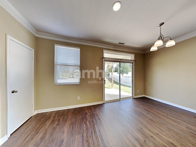 Foto del edificio - 99 Averasboro Dr