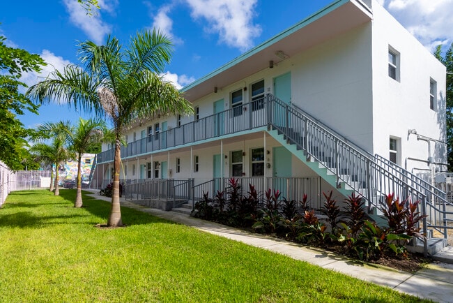 Plenty of green space - 1950 NW 2nd Ct