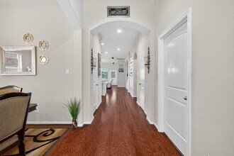 Building Photo - 13935 Manobrook Ct