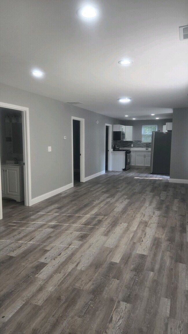 Foto del edificio - Beautifully rehabbed home