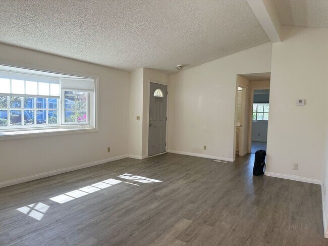 Foto del edificio - 5750 Westfield St