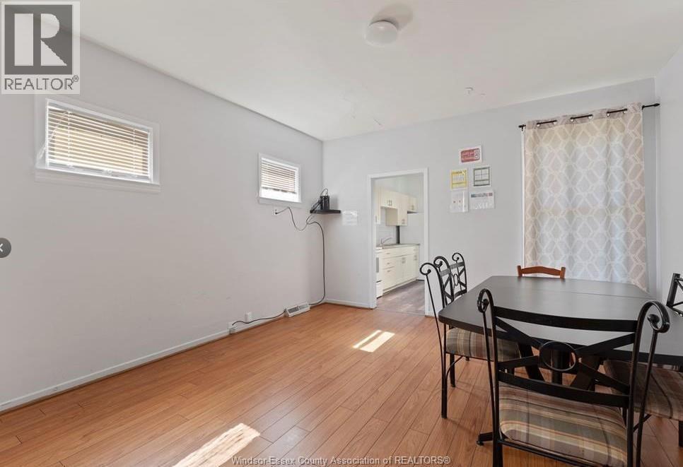 Photo du bâtiment - 1027-1033 HOWARD AVENUE