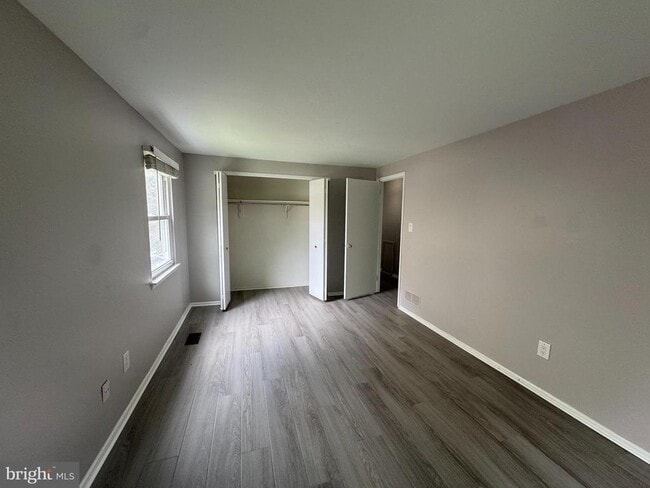 Building Photo - 13014 Blakeslee Dr
