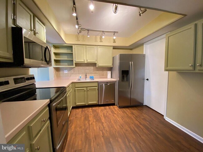 Foto del edificio - 502 Portsmouth Ct