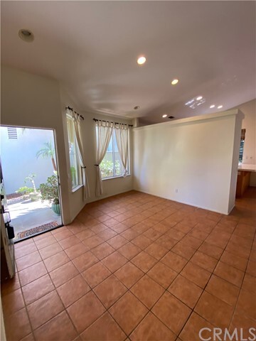 Building Photo - 27 Colony Way