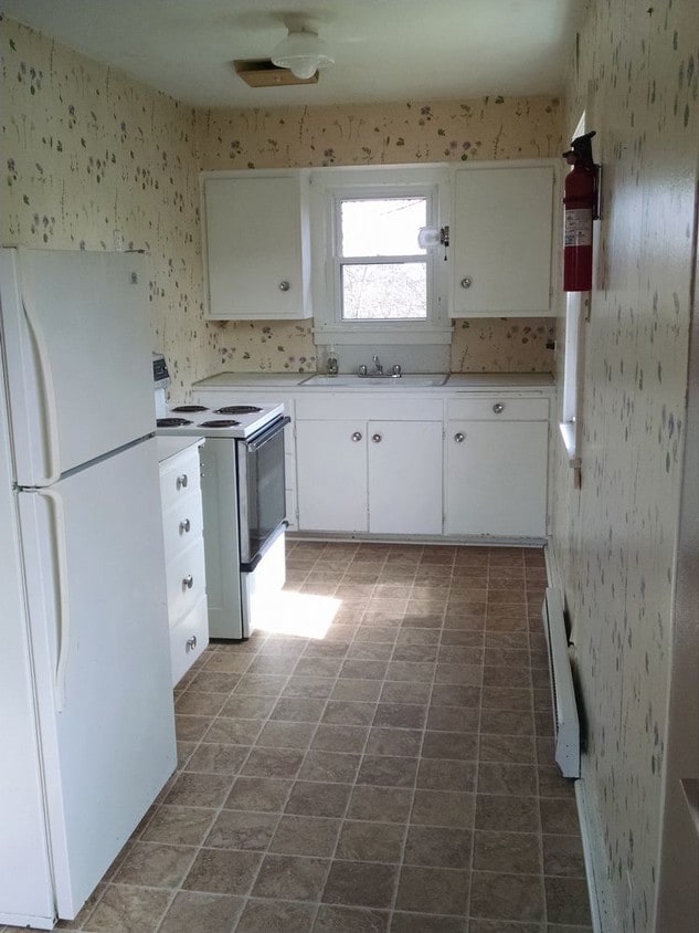 Primary Photo - 1 Bedroom Duplex - Forsyth