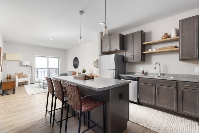 Building Photo - The Emery at Southmoor