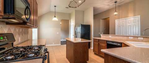 Foto del edificio - 8811 Sunforest Ln