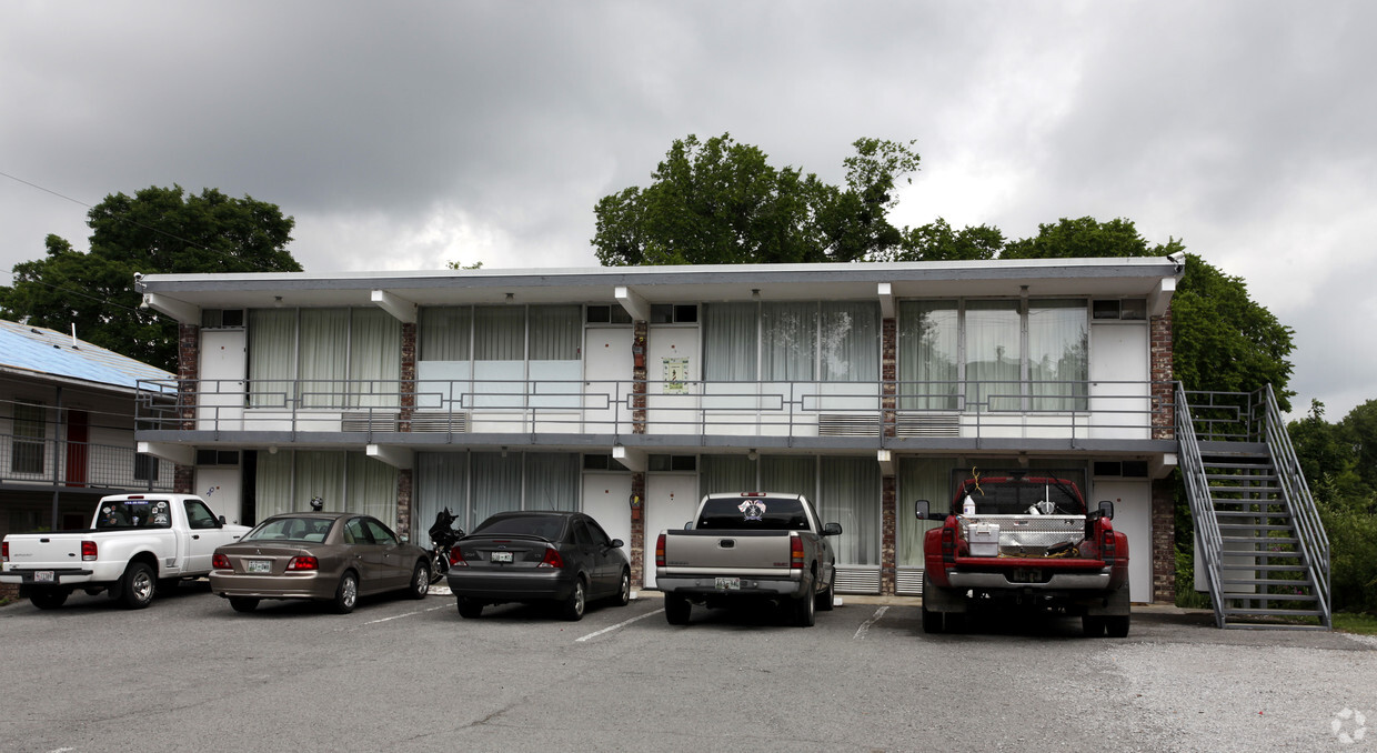 Building Photo - Lakecrest Apartments