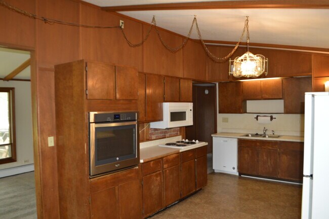 Building Photo - 5417 MO-763