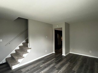 Building Photo - Now Leasing 2 Bedroom 1 Bath Townhome