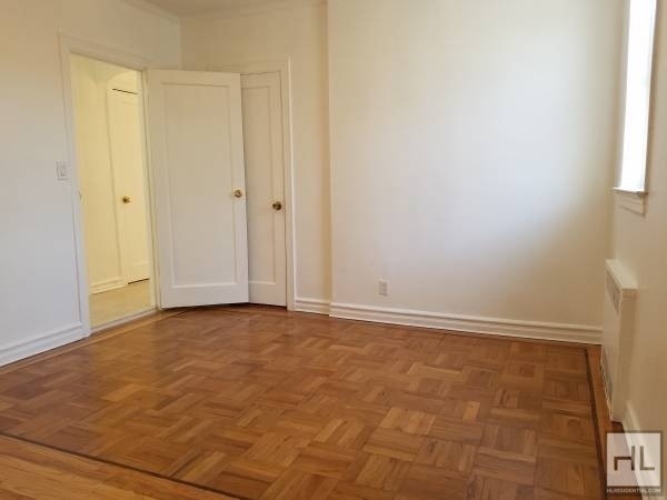 Primary Photo - 64 STREET