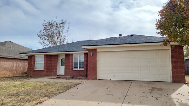 Foto del edificio - Beautiful 3/2/2 Available March 1st, 2024!!