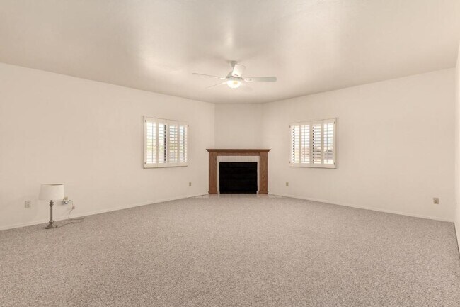 Foto del edificio - 7880 S Ave De Pina