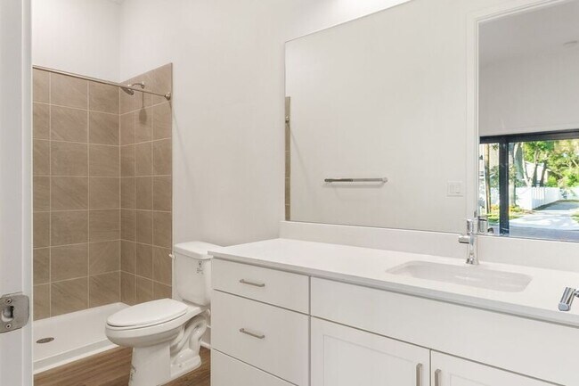 Foto del edificio - 52 W Harding St