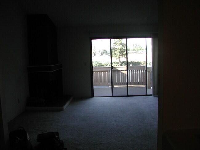 Foto del edificio - 3400 Sullivan Ct