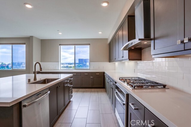 Primary Photo - 208 Tribeca