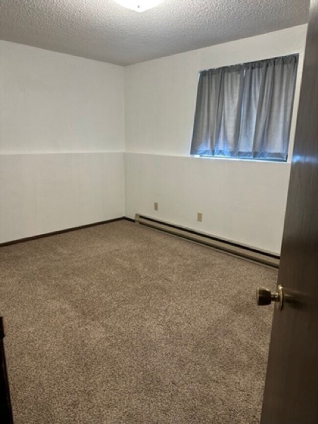 Building Photo - Downtown Cheney Duplex