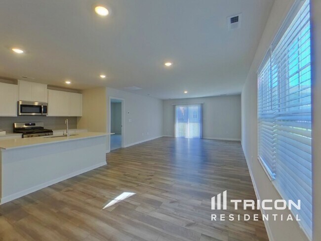 Foto del edificio - 4018 Rustling Grass Trl