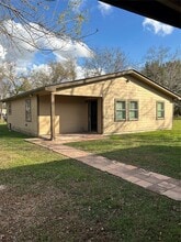 Building Photo - 16011 Mary Ann Ln