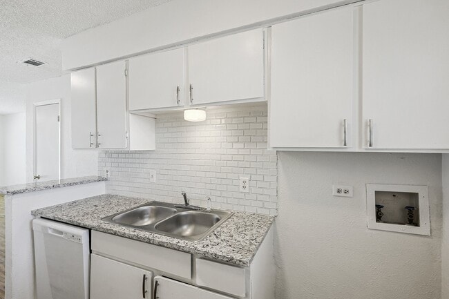 Building Photo - Fellowship Apartments